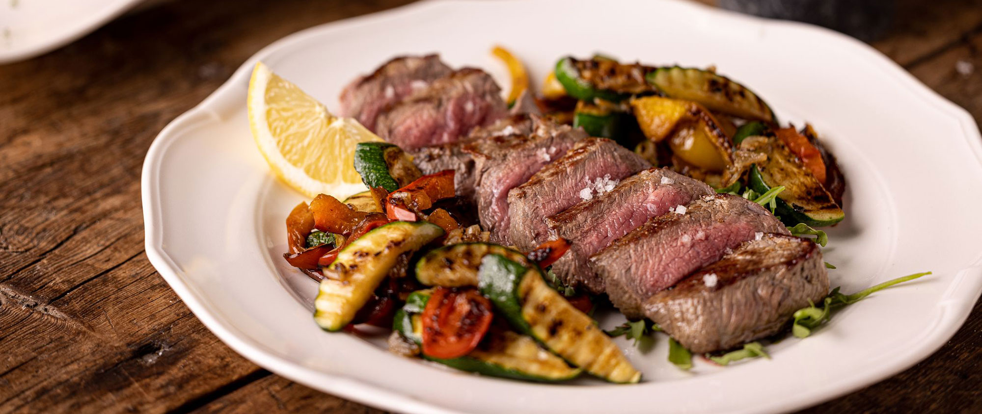 Kulinarik - Hauptspeise mit Fleisch & Gemüse - Hotel Restaurant Waldheim